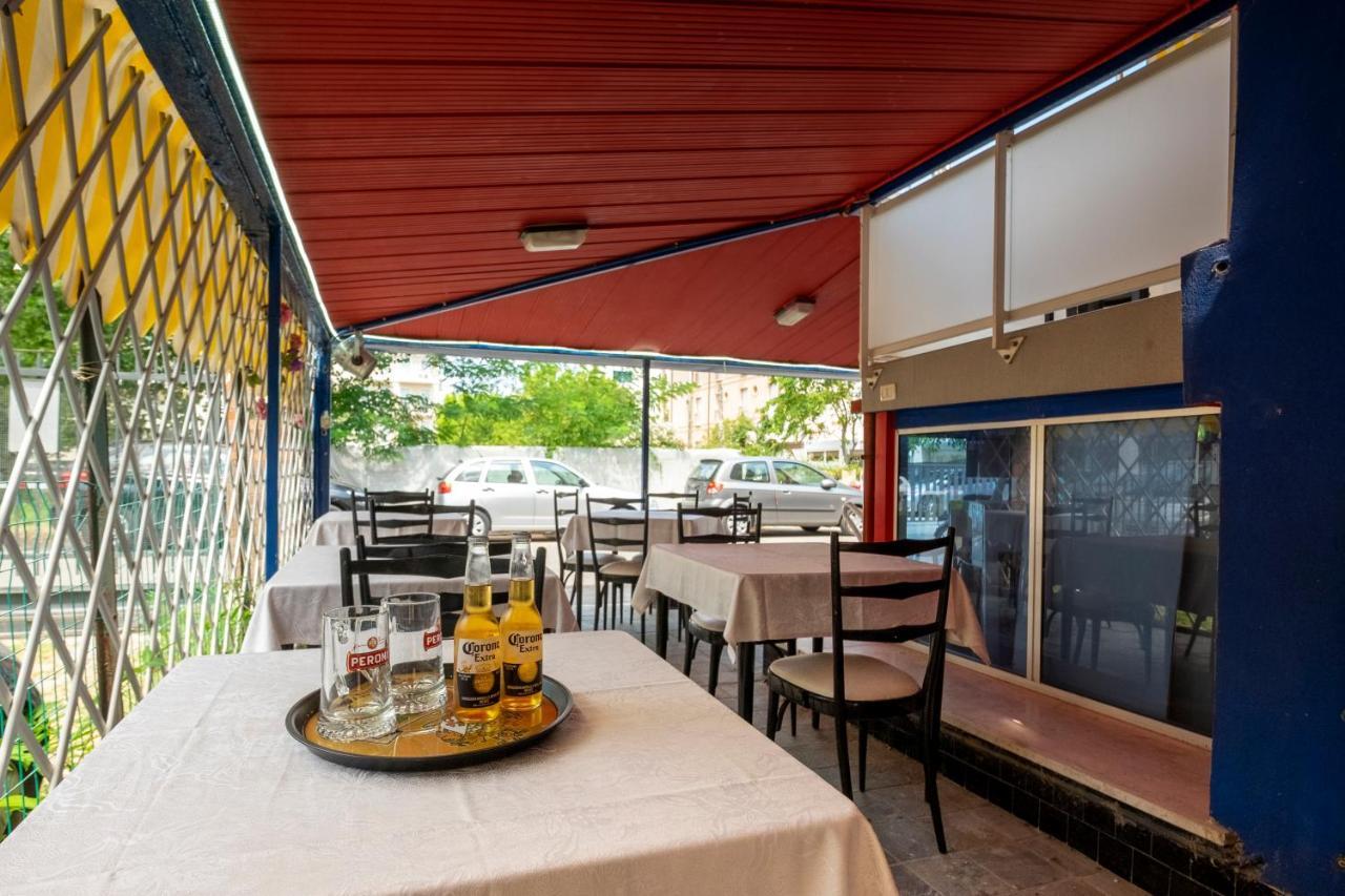 Hotel Giumer Rimini Luaran gambar
