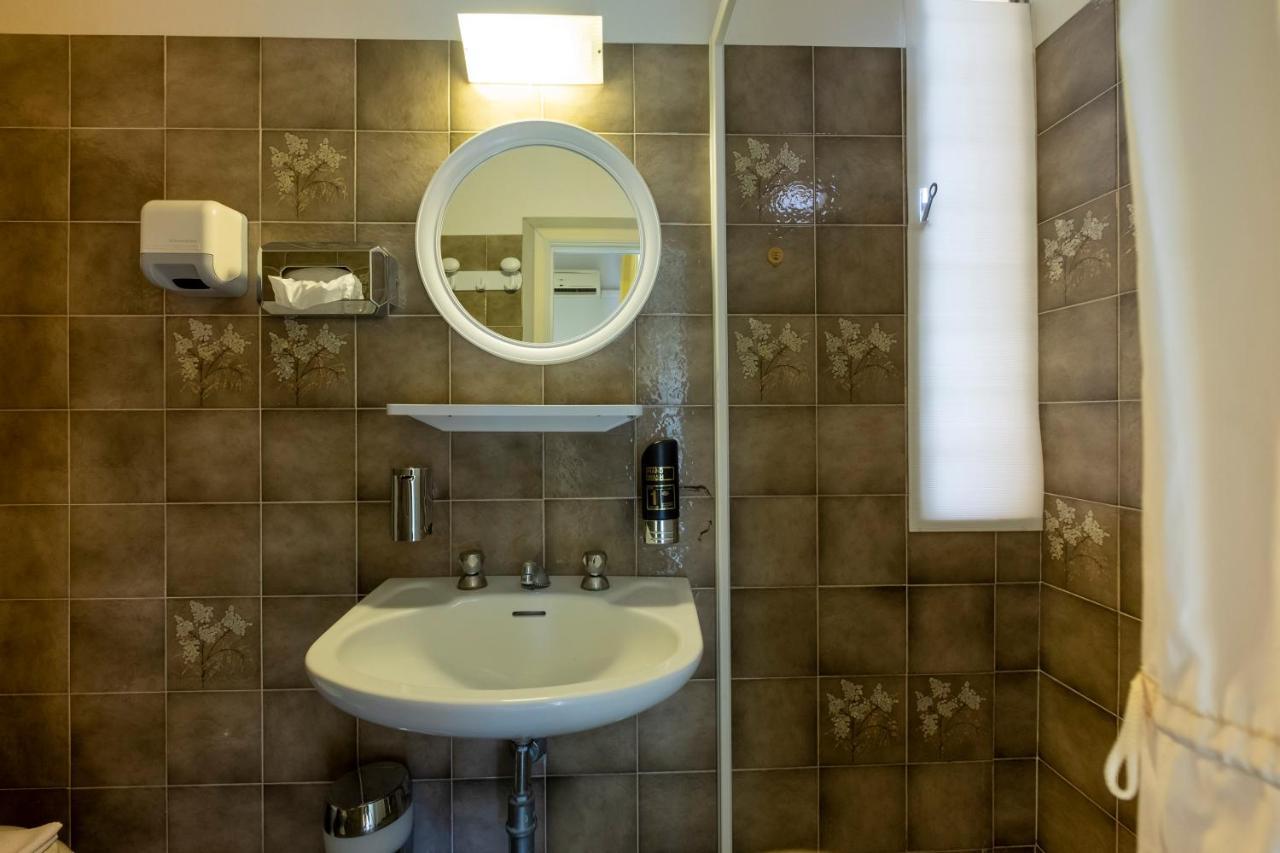 Hotel Giumer Rimini Luaran gambar