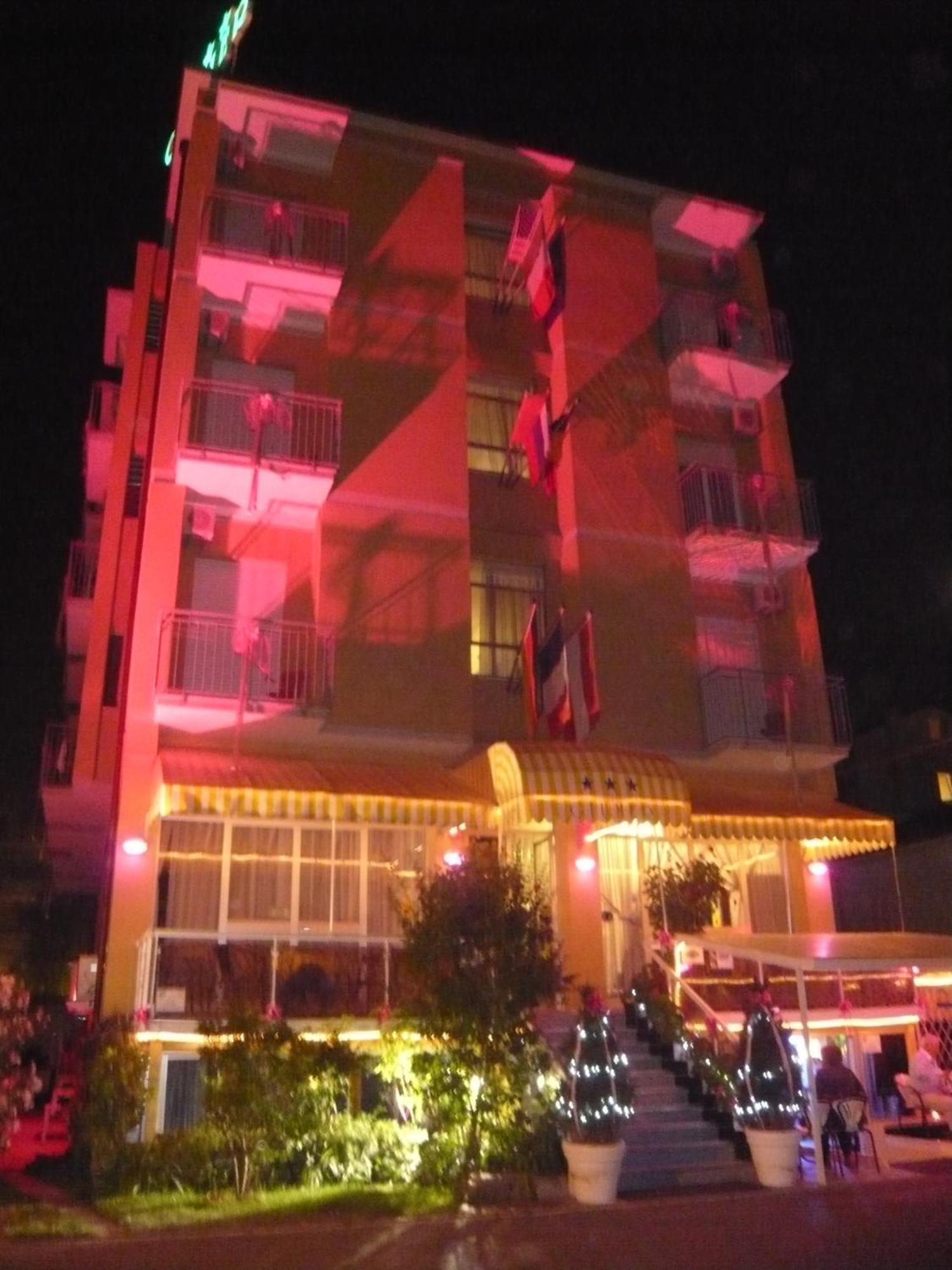 Hotel Giumer Rimini Luaran gambar